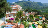 Bild: ©Screenshot www.lapergola-ischia.it/